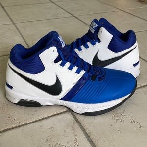 Men’s Nike Air Visi Pro 5 Sneakers